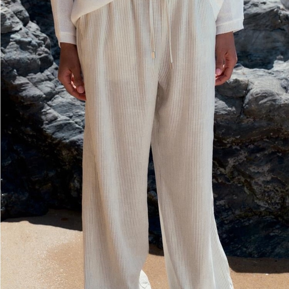 🤍 Zara Striped Linen Pants